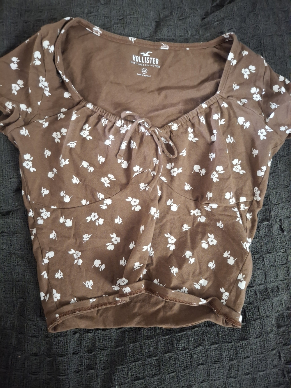 Hollister Brown Floral Tie-Front Scoop Crop Top
